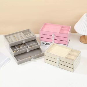 Acrylic jewelry organizer